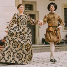 Moda w renesansie: jak wyglądały stroje, trendy i wpływy kulturowe tamtych czasów